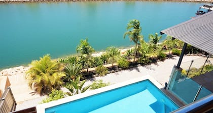 27 Corella Court - Mit Pool