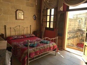 5 dormitorios, tabla de planchar con plancha, wifi y ropa de cama