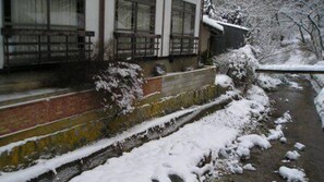 Property grounds - Nakaya Ryokan (Ueda)