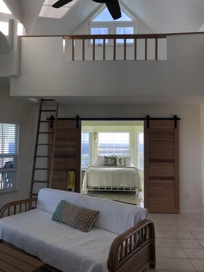 3 bedrooms, in-room safe, free WiFi, bed sheets