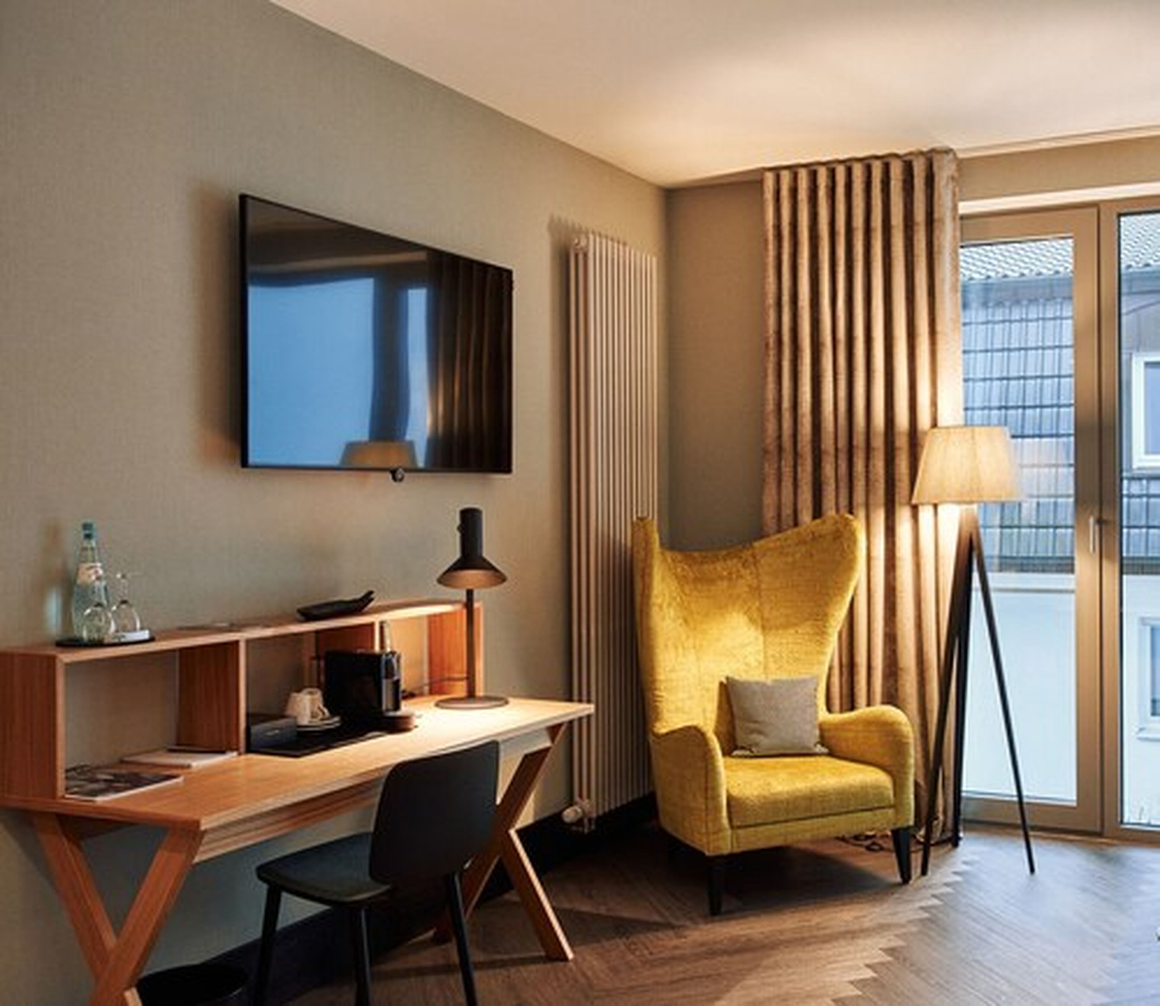 junior suite, garden view | room amenity