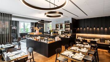 Ilmainen päivittäinen buffetaamiainen