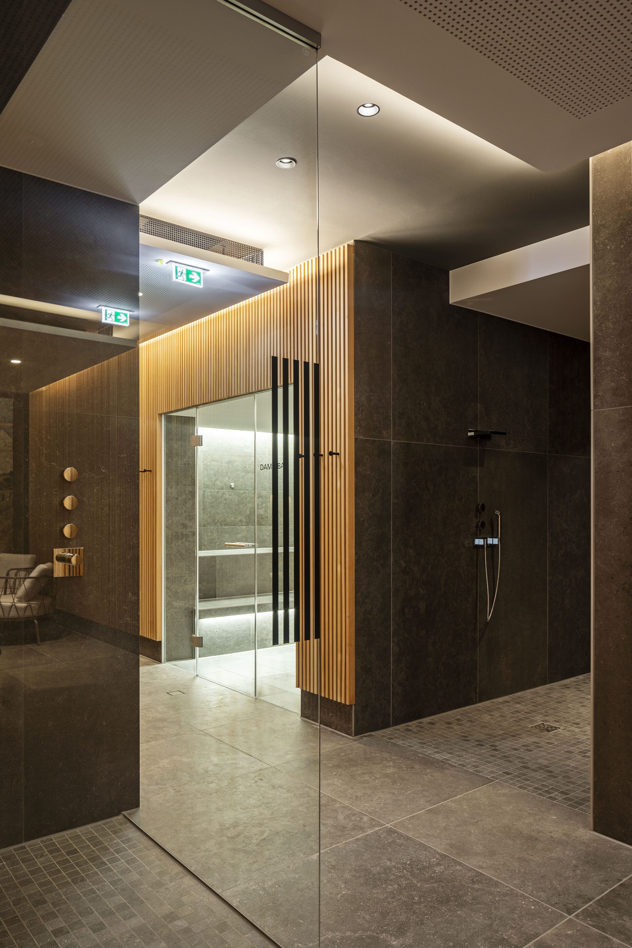 三溫暖烤箱、蒸氣室