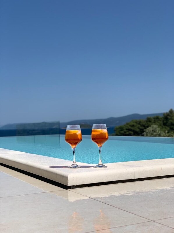 Ulkouima-allas, lämmitetty uima-allas