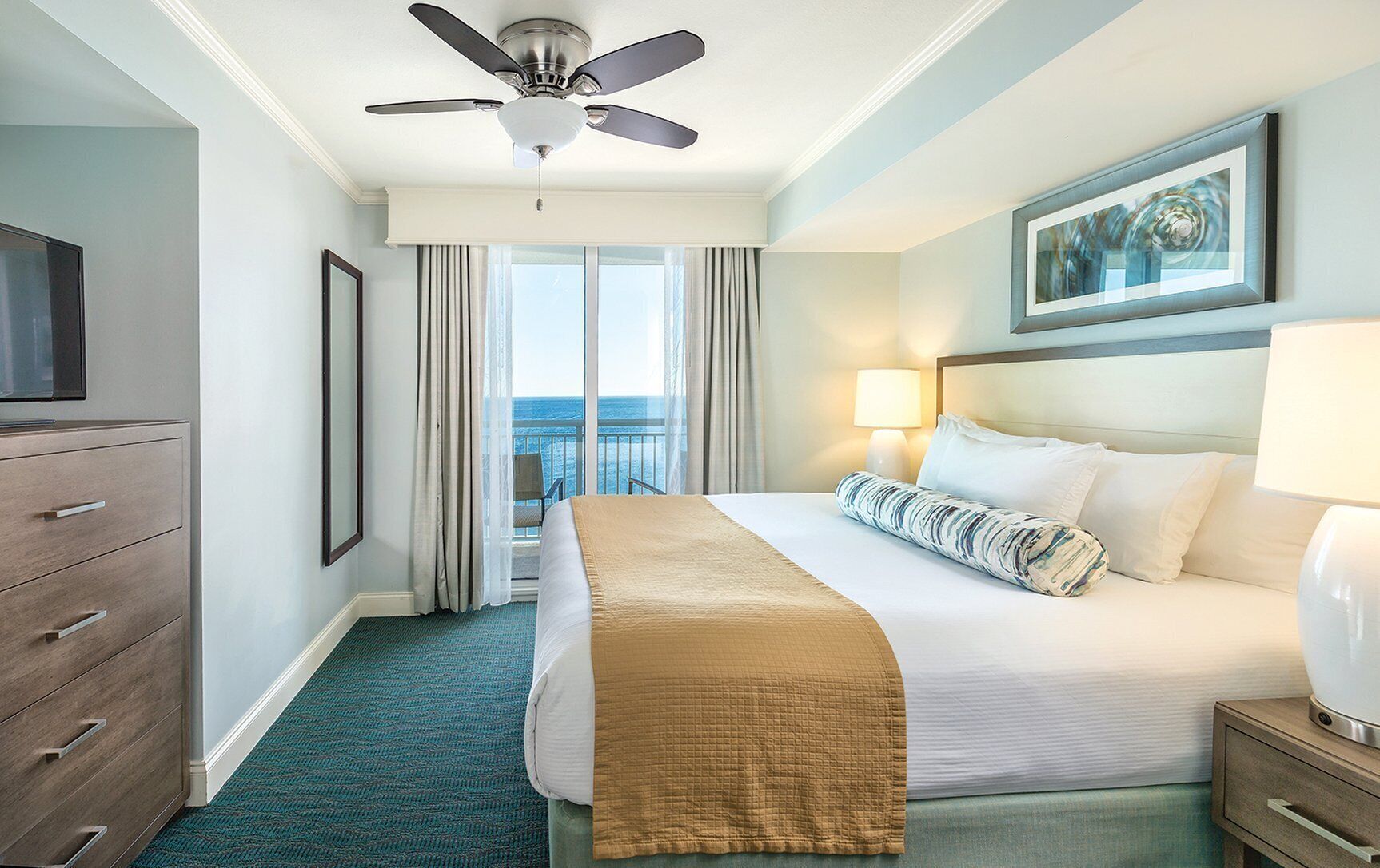 2 chambres, fer et planche à repasser, accès à Internet, literie fournie