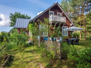Outdoor dining - Bursztynowy Dwór by Interhome (Sztutowo)