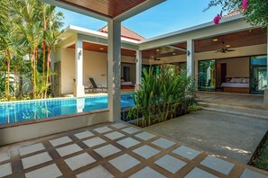 Outdoor pool - The Nest-Luxury Modern 2 Bedrooms Villa With Pool (Tambon Rawai)