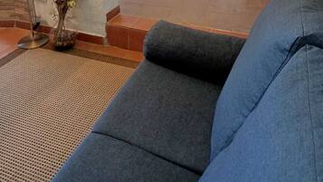 1 bedroom, in-room safe, free WiFi, bed sheets