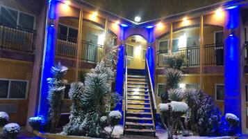 ์ธ๋ถ ์ธ๋ถ ์ฌ์ง