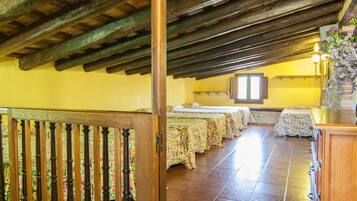 6 sovrum, strykjärn/strykbräda, internet och sängkläder