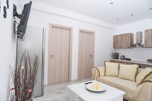 Flat-screen TV - Albertos House (Skiathos)