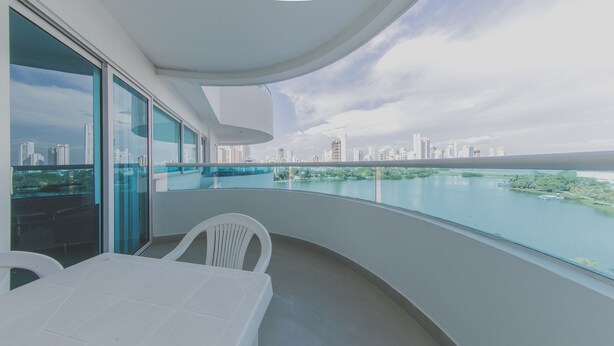  Apartamento Vista a la Bahia 704A, 1 Bedroom | 阳台