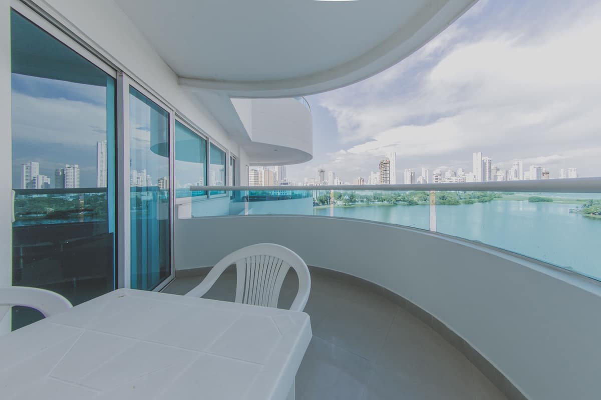 Apartamento Vista a la Bahia 704A, 1 Bedroom | Balkon