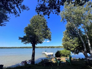 Property grounds - Fabulous 2 Bed, 2 Bath Cottage On Kangaroo Lake (Baileys Harbor)