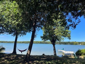 Property grounds - Fabulous 2 Bed, 2 Bath Cottage On Kangaroo Lake (Baileys Harbor)
