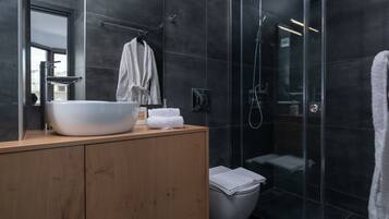 Shower, hair dryer, bathrobes, slippers