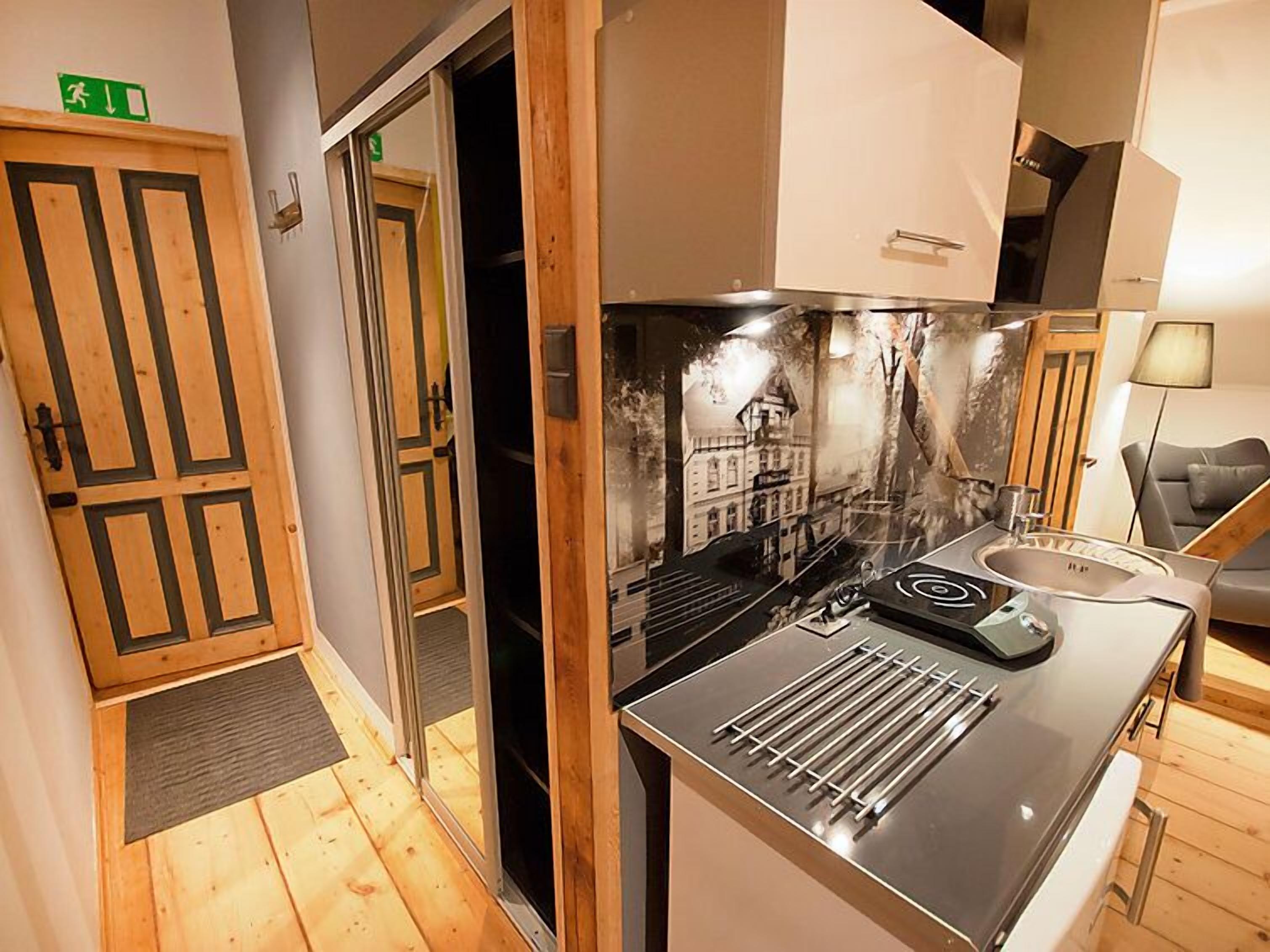 Refrigerador y utensilios de cocina 