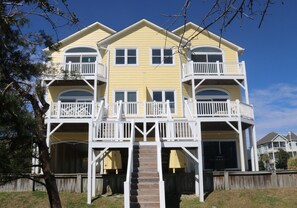 Exterior - Pet Friendly,Oceanfront duplex,direct access,community pool.Spinnaker's Reach (Emerald Isle)