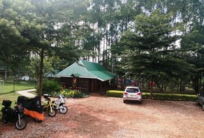 Front of property - Murchison Backpackers (Masindi)