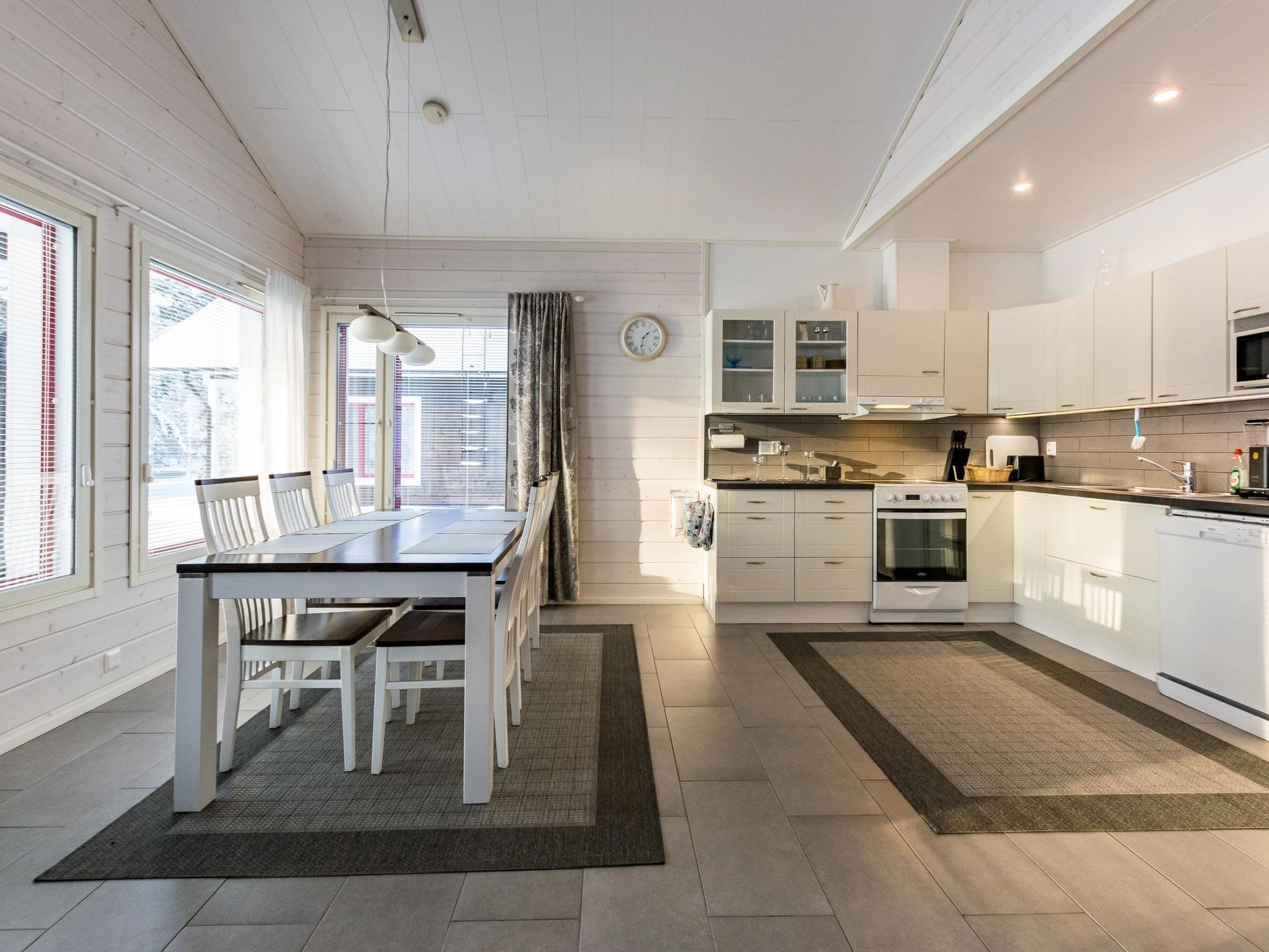 Réfrigérateur, micro-ondes, lave-vaisselle