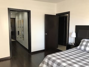 House, 2 Bedrooms | 2 bedrooms, iron/ironing board, rollaway beds, free WiFi