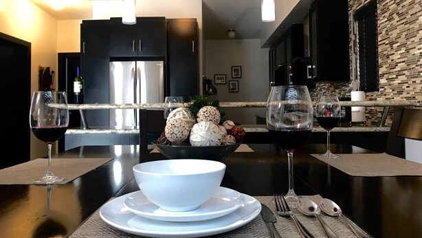 House, 2 Bedrooms | In-room dining
