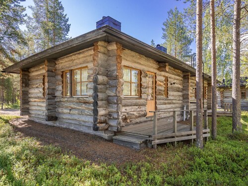 Ylläsparit as. mustikka by Interhome