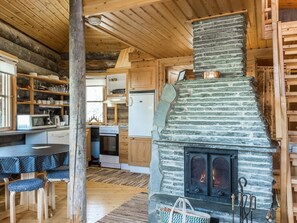 冷蔵庫、電子レンジ、食器洗い機、調理器具と食器