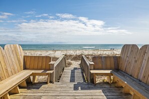 Property grounds - Oceanfront duplex with direct beach access (Emerald Isle)