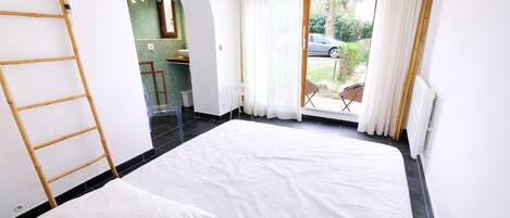 2 bedrooms, free WiFi