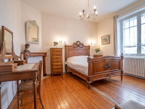 5 عدّة غرف نوم ومكواة/لوح كي وواي فاي