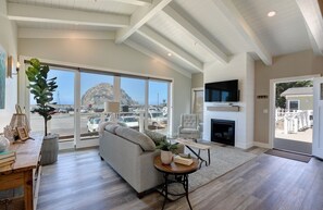 TV, fireplace, foosball, stereo