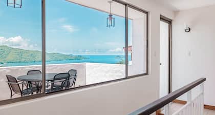 Einladende familienfreundliche Wohnung mit gemeinsamen Pools und in Strandnähe!