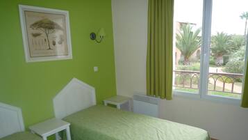 3 chambres, lit parapluie, Wi-Fi, draps fournis