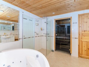 Bathroom - Kolinpilvi by Interhome (Lieksa)