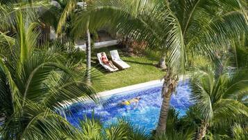 Alberca al aire libre