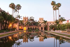 Pool - Amazing Location right in Downtown Gaslamp District (San Diego)