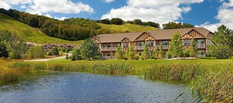 Come Ski at our Boyne Mountain Resort w/ seasonal pool, indoor hot tub, gym & game room
