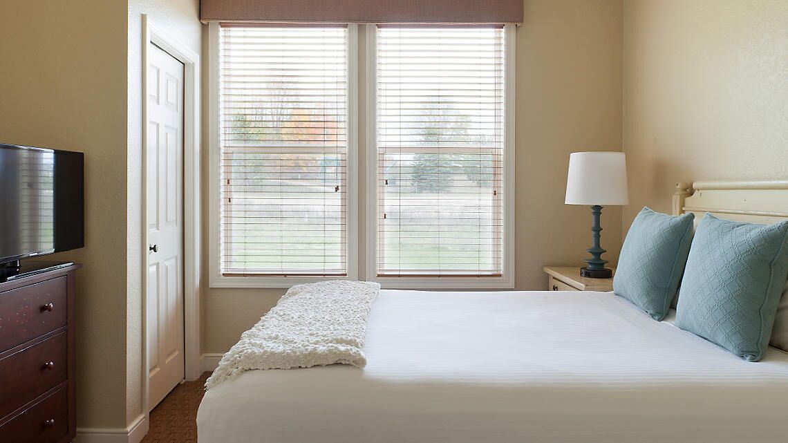 2 habitaciones, tabla de planchar con plancha, internet y ropa de cama 