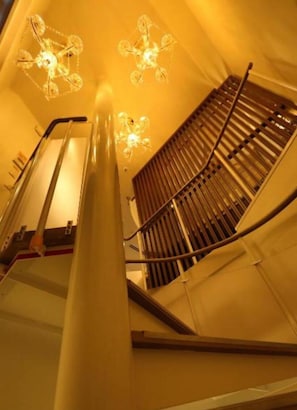 Staircase - Hotel Petit Bali Higashishinjuku - Adults Only (Tokyo)