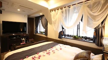 Quarto real, para não fumantes | 1 quarto, escrivaninha, espaço de trabalho para notebook