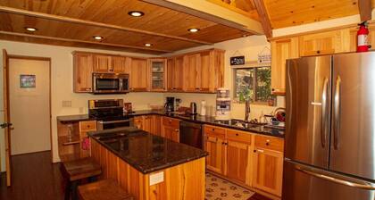 *Peaceful getaway *Close to Goldwater Lake *Cabin