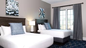 4 bedrooms, iron/ironing board, internet, bed sheets