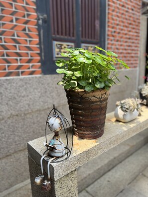 Terrace/patio - Qiong Lin 92 Homestay (Jinhu)