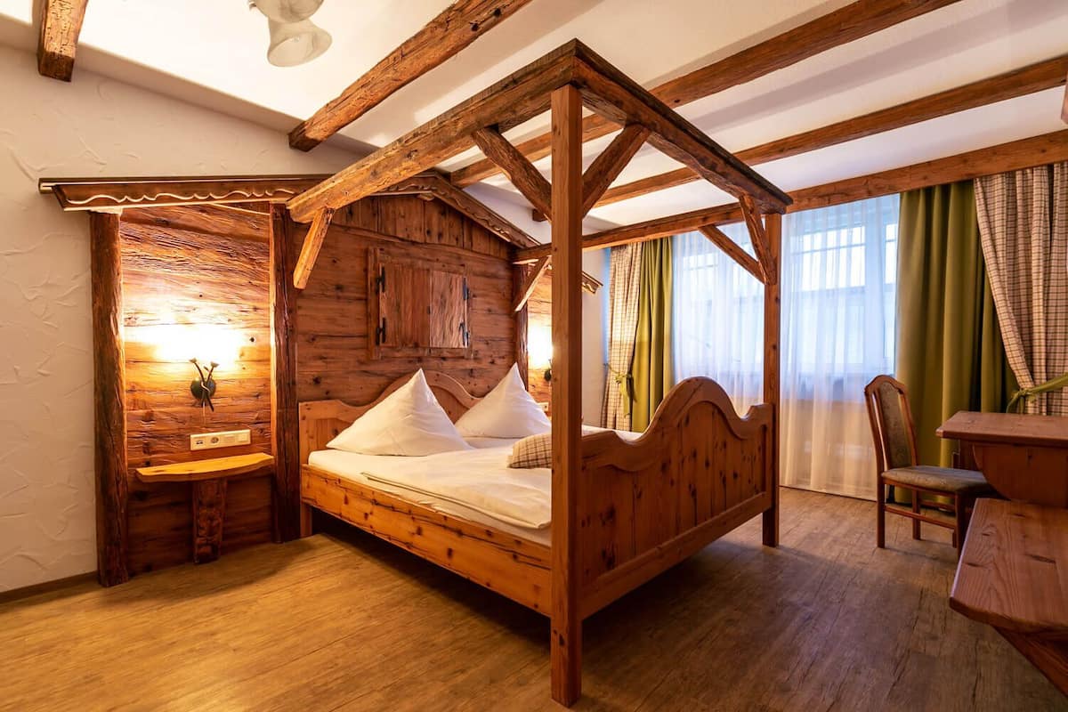 traditional suite | hypo-allergenic bedding, in-room safe, desk, soundproofing