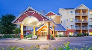 Exterior - Amazing Resort at Mt. Olympus Water & Theme Park with FREE Passes! (Wisconsin Dells)