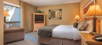 Luxurious Mountain View Golf Resort with tons of Amenities