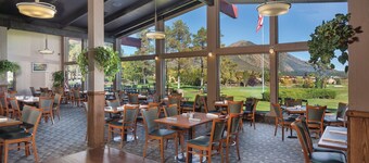Luxurious Mountain View Golf Resort with tons of Amenities