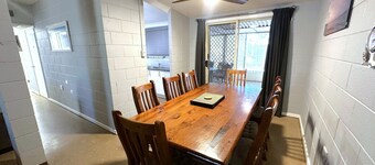 15 Grenadier Street - Perfecto para 2 familias y mascotas 