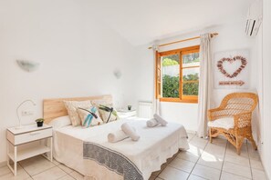 3 slaapkamers, een bureau, een strijkplank/strijkijzer, gratis wifi